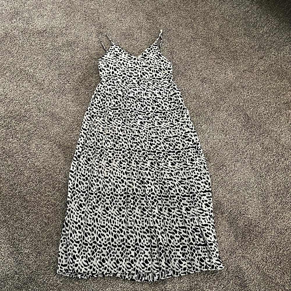 Doe & Rae Leopard midi dress NWT